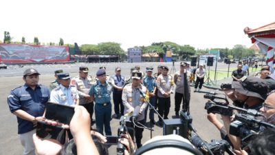 Polda Jatim Apel Gelar Pasukan Operasi Mantap Brata Semeru 2023-2024