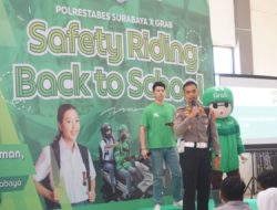 Safety Riding Back To School Bersama Grab Di SMAN 5 Surabaya