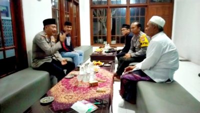 Sampaikan Pesan Pemilu Damai Polisi Sambangi Para Tokoh Ulama Di Jember
