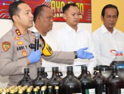 Polres Batu Ungkap Home Industri Minuman Beralkohol Diduga Ilegal
