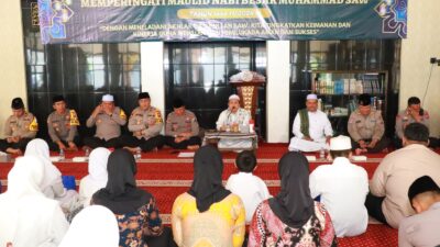 Jajaran Kapolsek Polres Pelabuhan Tanjung Perak Peringatan Maulid Nabi Muhammad SAW