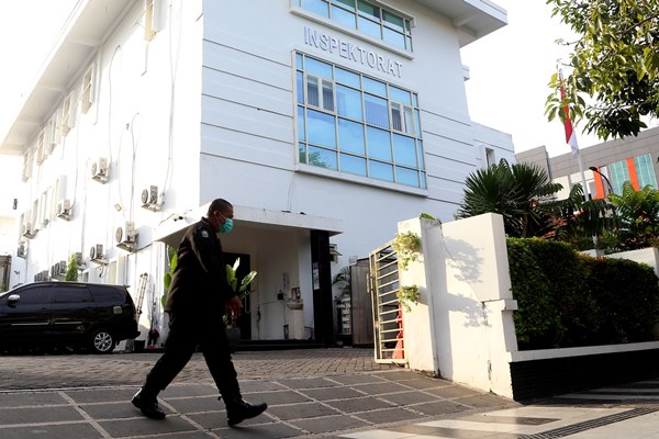 Foto : Tampak Depan Gedung Inspektorat Kota Surabaya