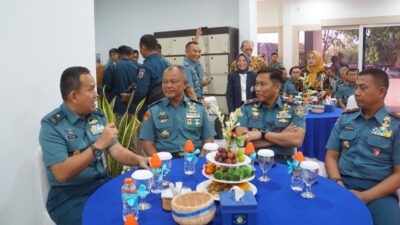Foto : Irkodiklatal Hadiri Penyematan Brevet Kehormatan Kesehatan Penyelaman dan Hiperbarik