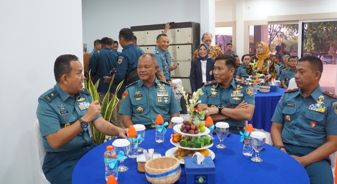 Foto : Irkodiklatal Hadiri Penyematan Brevet Kehormatan Kesehatan Penyelaman dan Hiperbarik