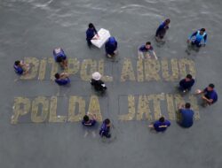 Jaga Ketahanan Pangan, Ditpolairud Polda Jatim Rehab Terumbu Karang di HUT Polairud ke-74
