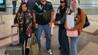 Kapolres Sampang Beri Tiket Pesawat Gratis 3 Korban TPPO Pulang Kampung ke NTB