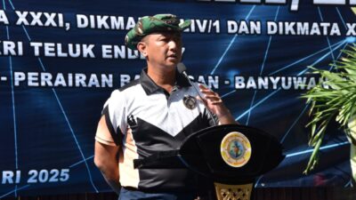 Foto ; Cegah Abrasi, Siswa Kodiklatal Lattek WJY 23 Tanam Mangrove Di Pantai Cemara Banyuwangi