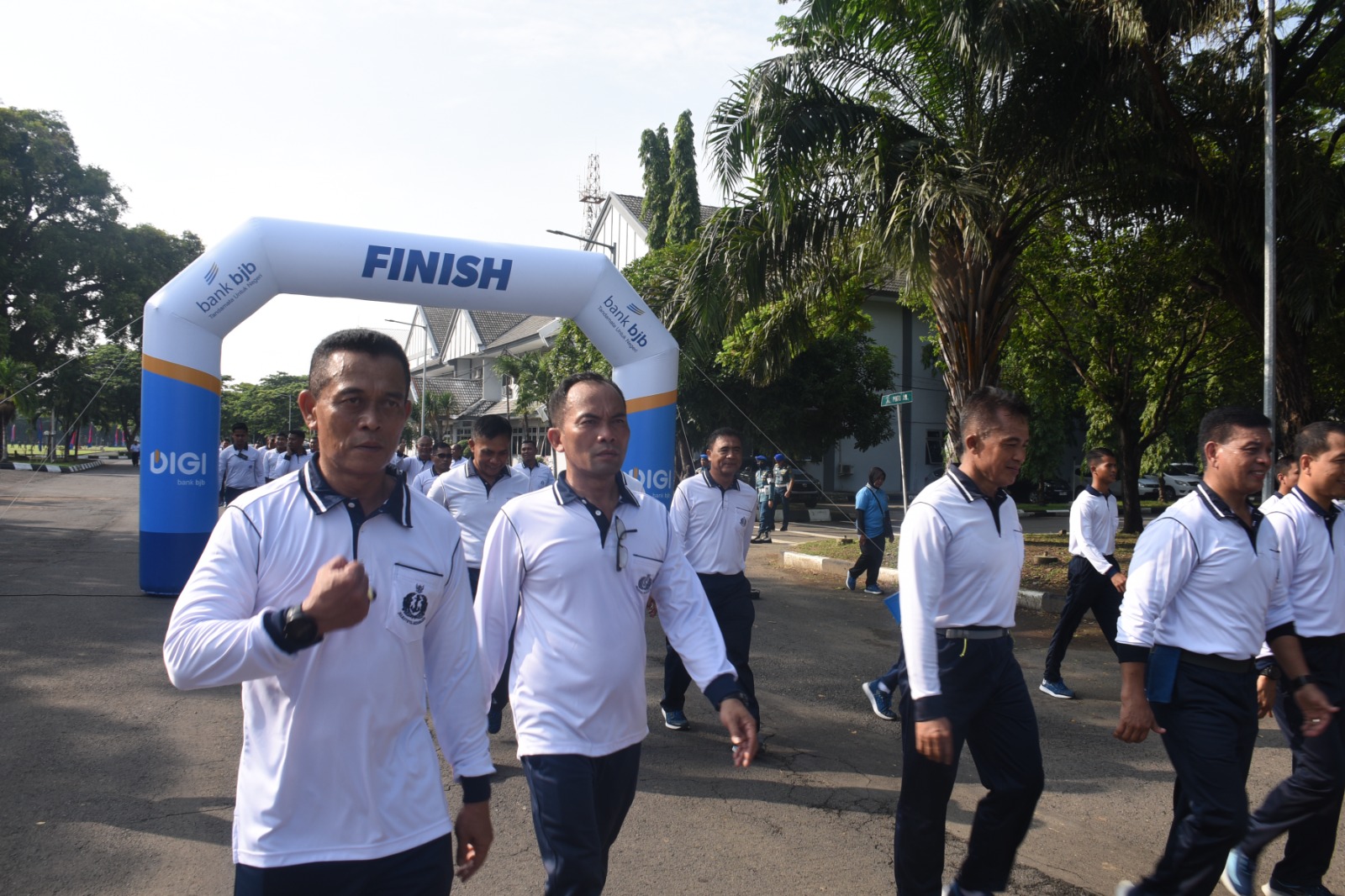Foto : Wadan Kodiklatal Ikuti Olahraga Bersama HUT Ke - 62 Kowal Tahun 2025