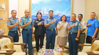 Foto : Panitia Perayaan Natal Bersama TNI – Polri dan Masyarakat Wilayah Kogartap III/Surabaya Laksanakan Audiensi