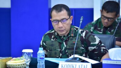 Foto ; Wadan Kodiklatal Hadiri Pengarahan Wakasal Kepada 20 Satker Calon Penerima WBK