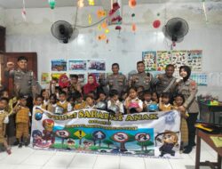 Satlantas Polres Pelabuhan Tanjung Perak Ajak Anak TK Lil Wathon Kenal Lalu Lintas Sejak Dini