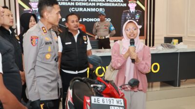 Pelaku Curanmor Ditangkap, Kapolres Ponorogo Kembalikan Motor Milik Korban