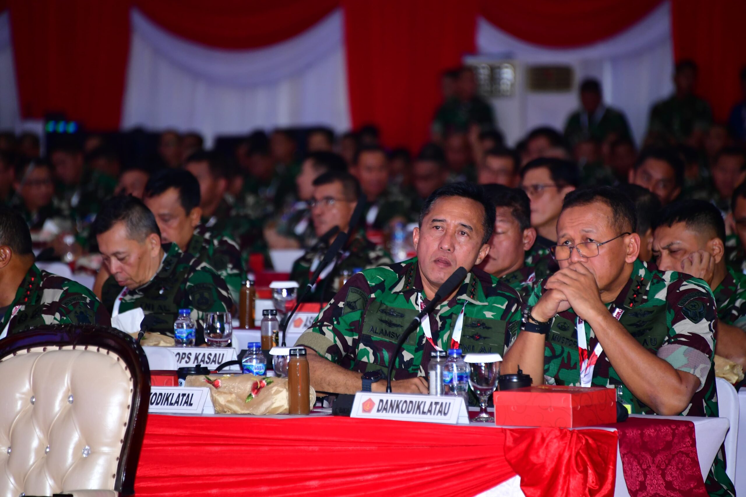 Foto : Selaraskan Pola Pikir dan Pola Tindak, Dankodiklatal Ikuti Rapim TNI 2025