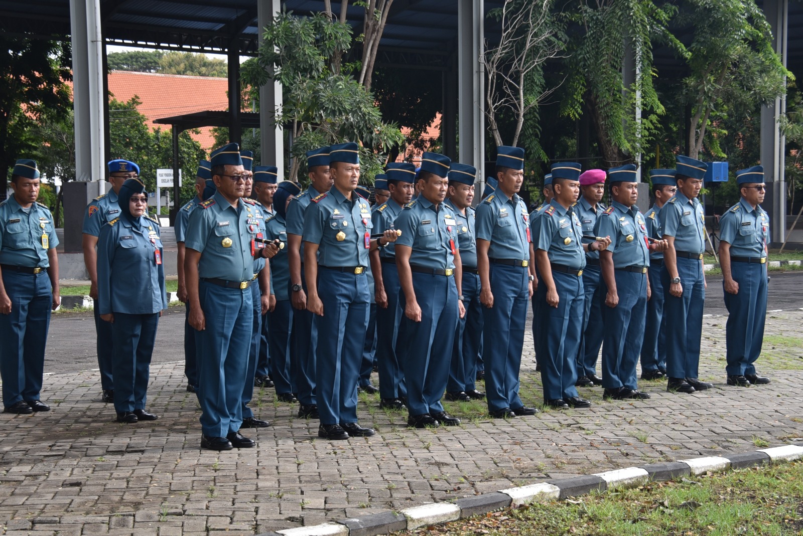 Foto : Bangkitkan Jiwa Kejuangan dan Patriotisme, Dirjianbang Kodiklatal Pimpin Upacara Bendera