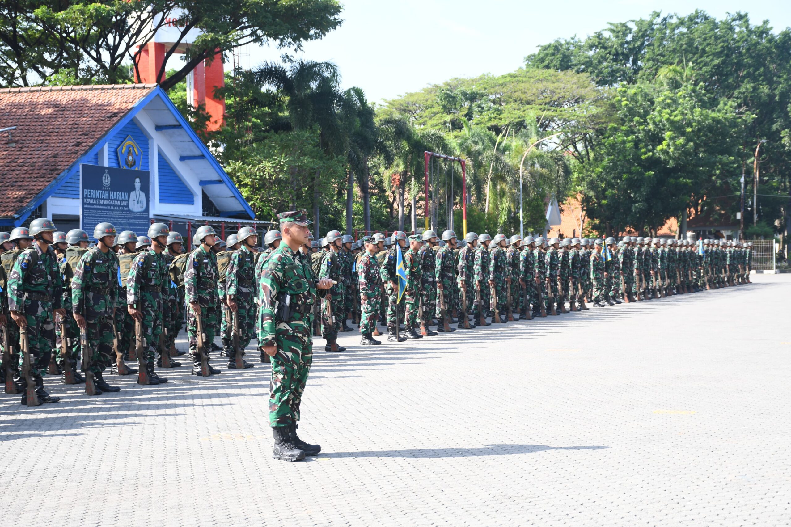 Foto : Menuju Pelantikan, Siswa Dikmata TNI AL Angkatan 44/2 TA. 2024 Laksanakan Tupdik Sarrit dan Pembukaan Diksargol Puslatdiksarmil Kodiklatal