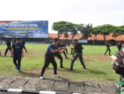 Dankodiklatal Tinjau Gladi Bersih Praspa Diktukpa TNI AL 54
