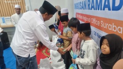 Di Bulan Suci Ramadhan YBM BRILian Bagikan Bingkisan Kepada Anak Yatim dan Kaum Duafa