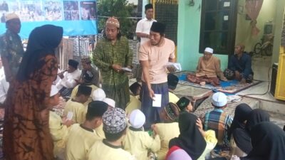 Berbagi Berkah di Malam Lailatul Qadar, Media Barometer adakan Santunan Anak Yatim