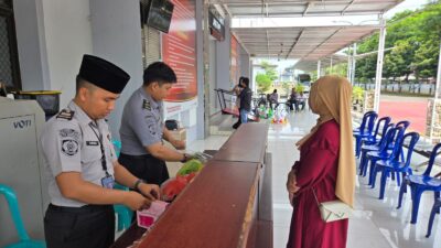 Hari Pertama Layanan Kunjungan Khusus Idul Fitri Lapas Narkotika Kelas IIA Pamekasan